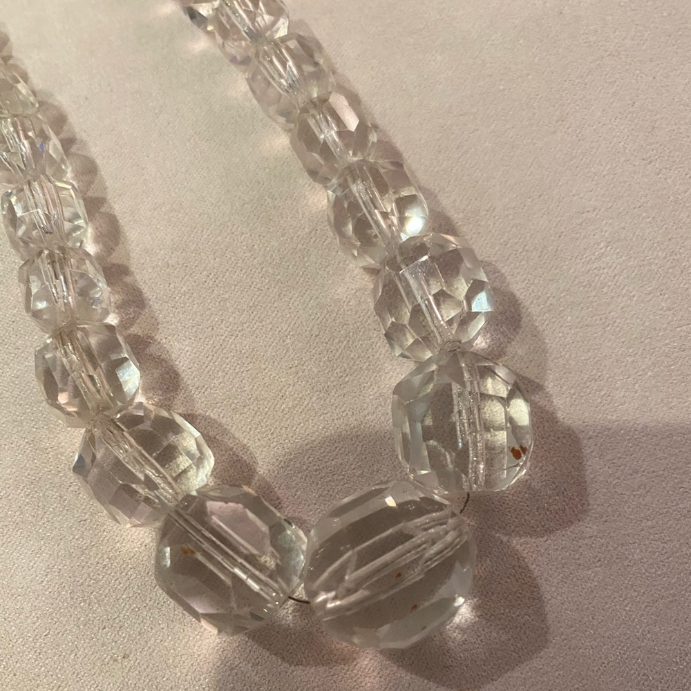 🧊🔮⚗️ FACETED ROCK CRYSTAL GRADUATED NECKLACE ON SILVER STRING 🧊🔮⚗️